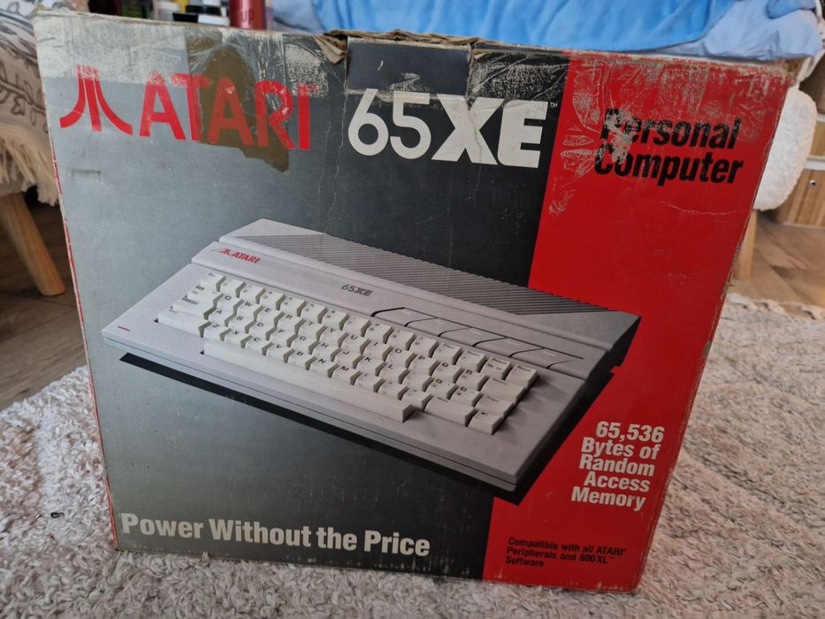 Atari 65xe w boxie