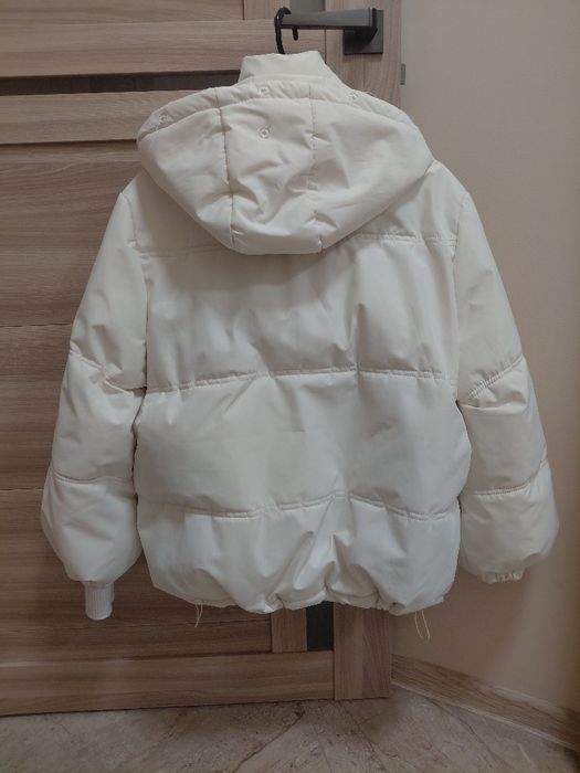Куртка жіноча весна-осінь біла