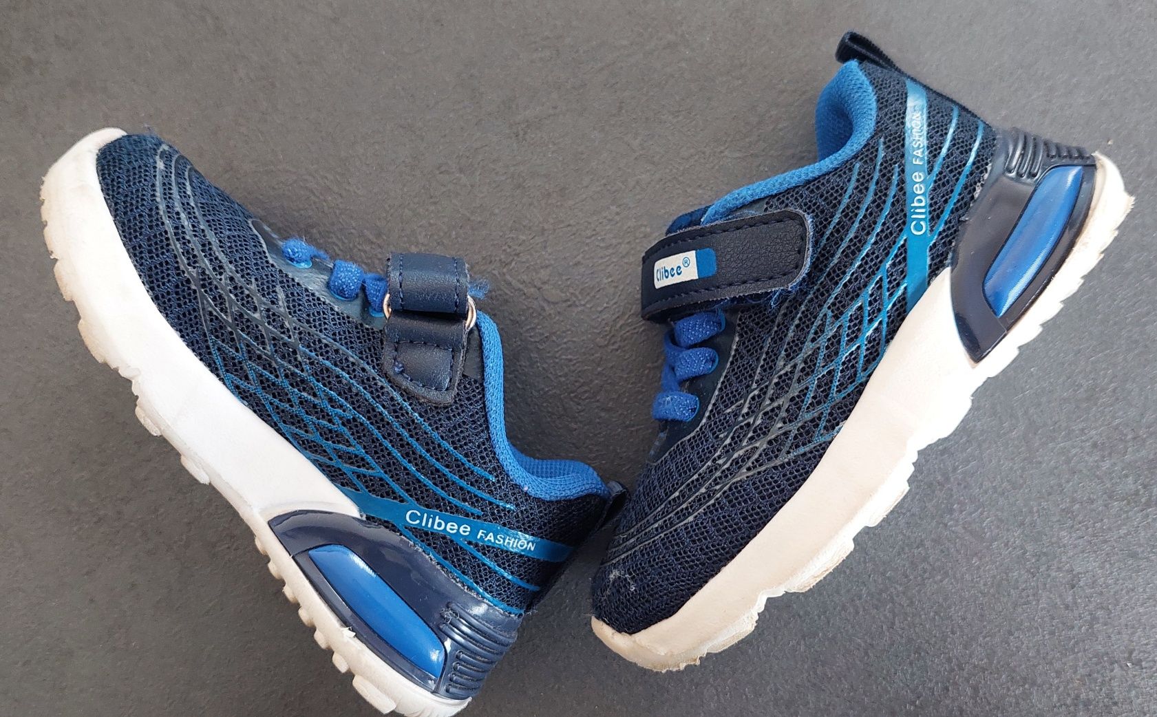 Adidasy siateczkowe Clibee Rozmiar 22