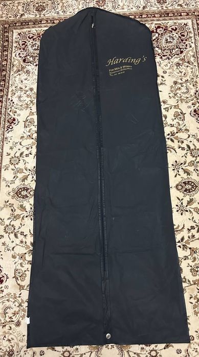 Чохол для одягу з логотипом Harding's