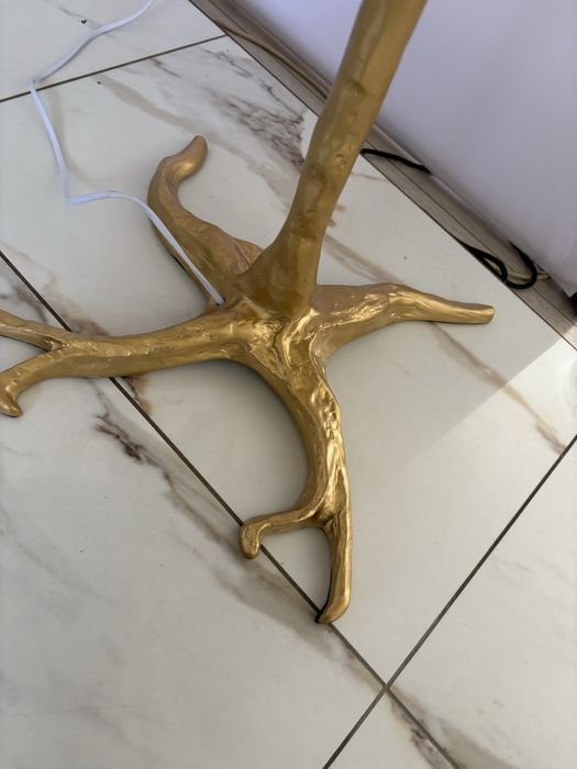 Przesliczna lampa podlogowa z piorami 120 cm wysokosc