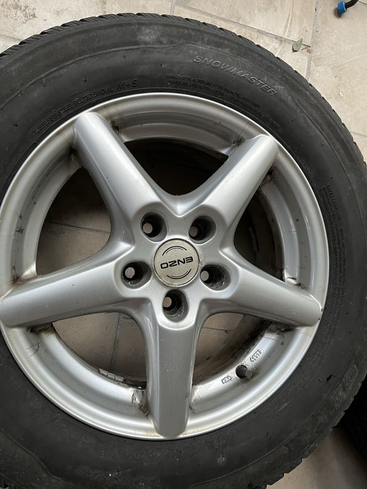 Opony zimowe Goodride  snowmaster 215/65R16 98H i felgi ENZO Kia sport