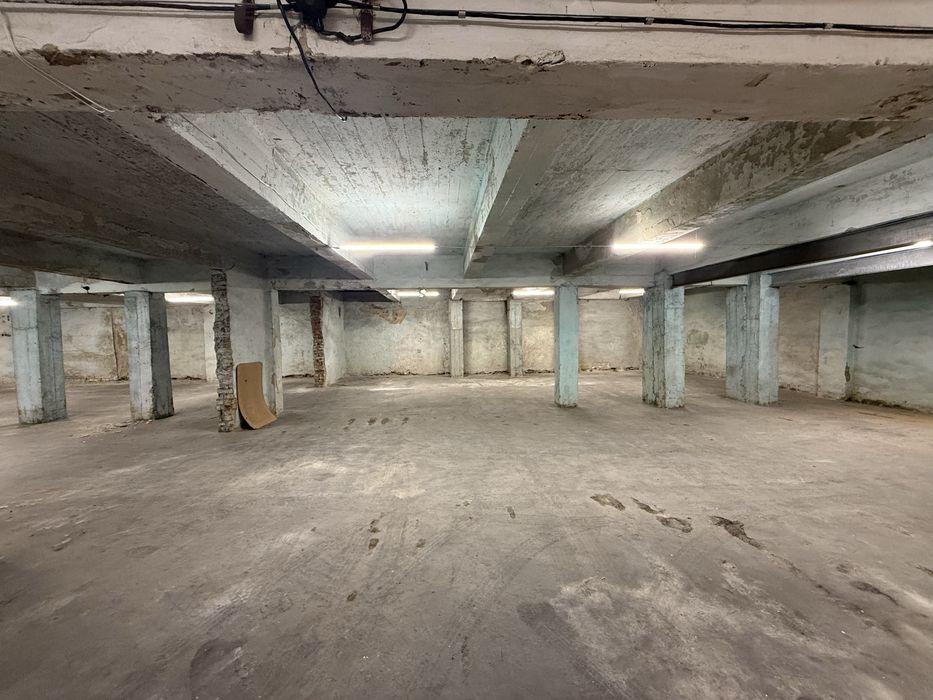 Оренда приміщення 1550м2 підвального типу вільного призначення