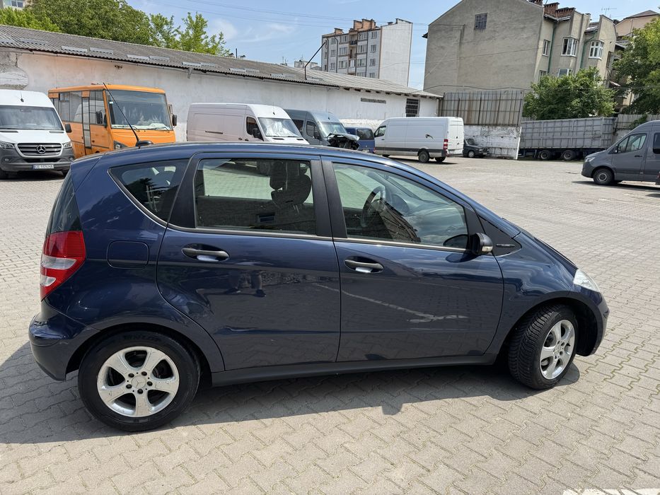 Мерседес А-клас Автомат , дизель , дуже економна