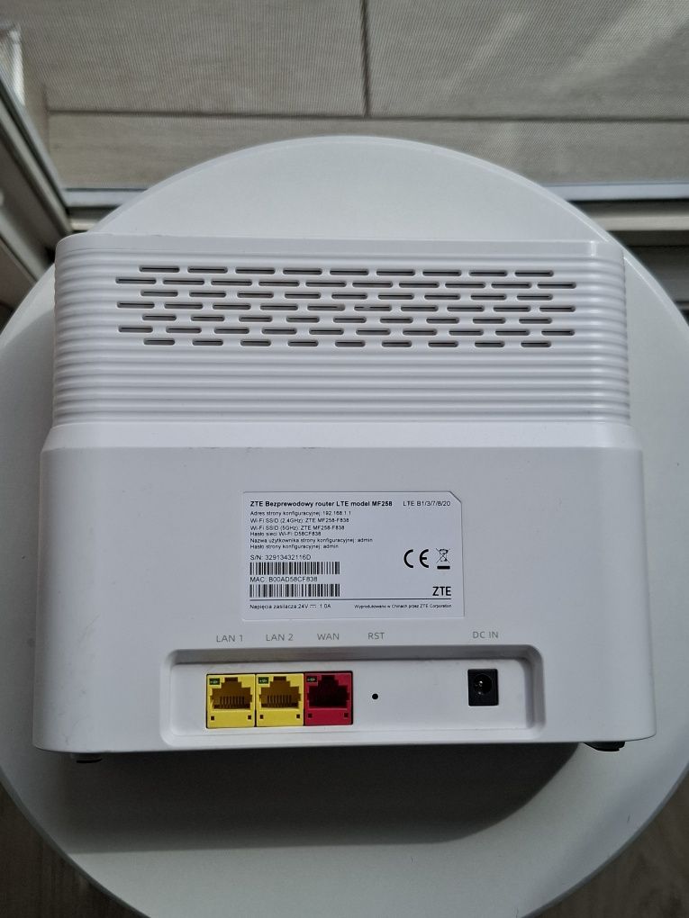 ZTE bezprzewodowy router LTE model MF258