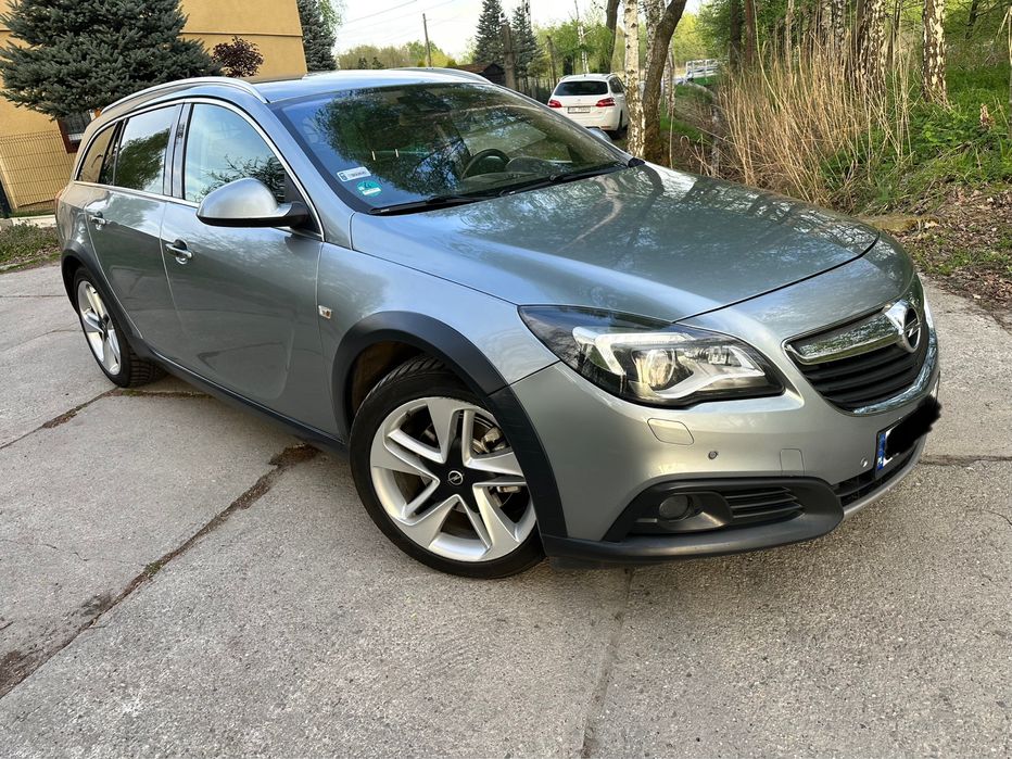 Opel insignia 4x4 bdb stan  skrzynia do regeneracji