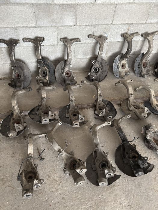 Цапфа, поворотний кулак Ауді а4 б6, а4 б7, Ауді а6 с5 рест