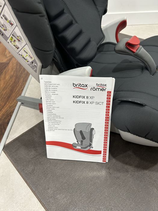Автокресло Britax-Romer KIDFIX ll XP