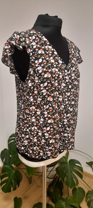 Bluzka w drobne kwiatki