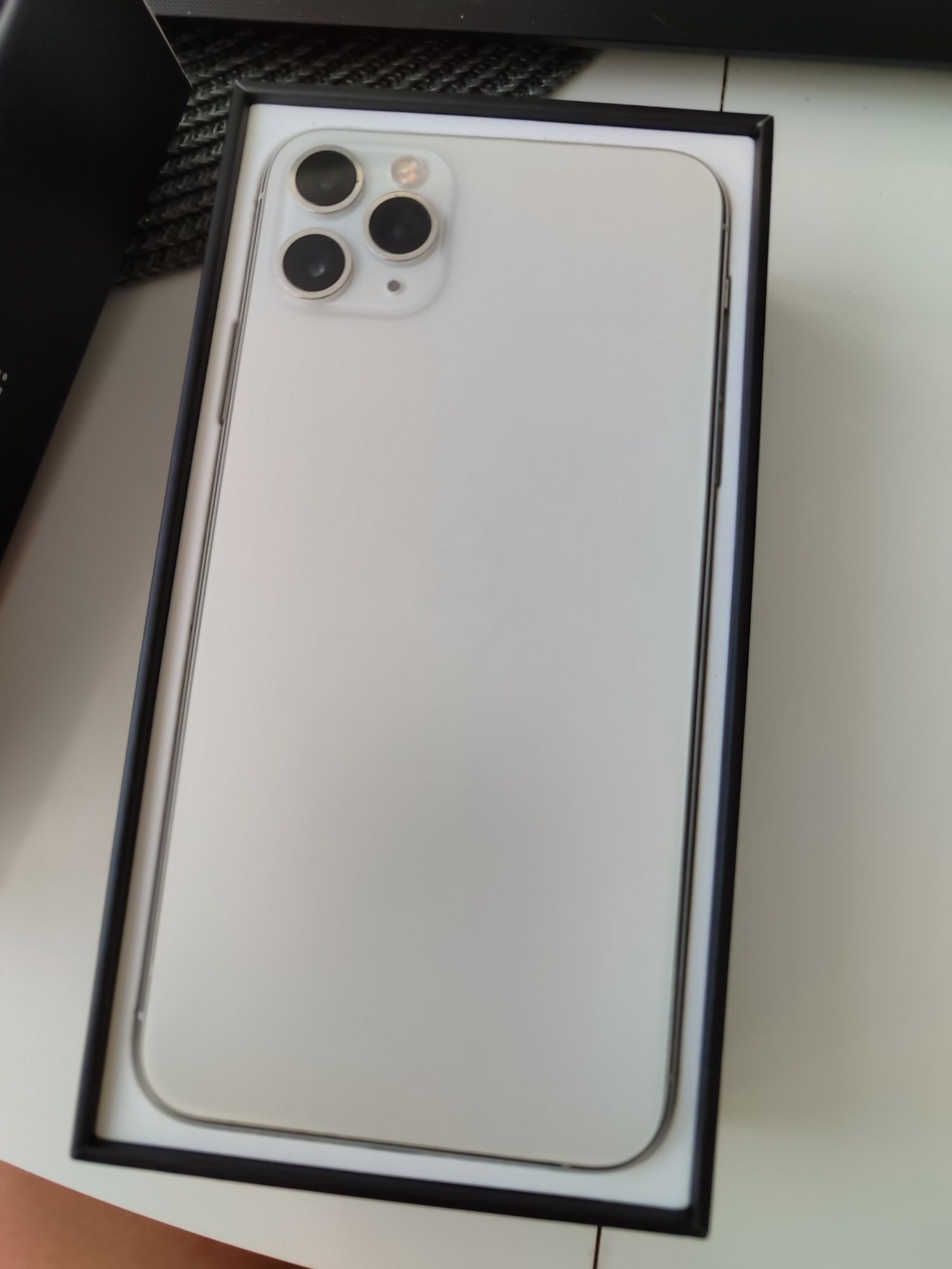 Iphone 11 pro max 256