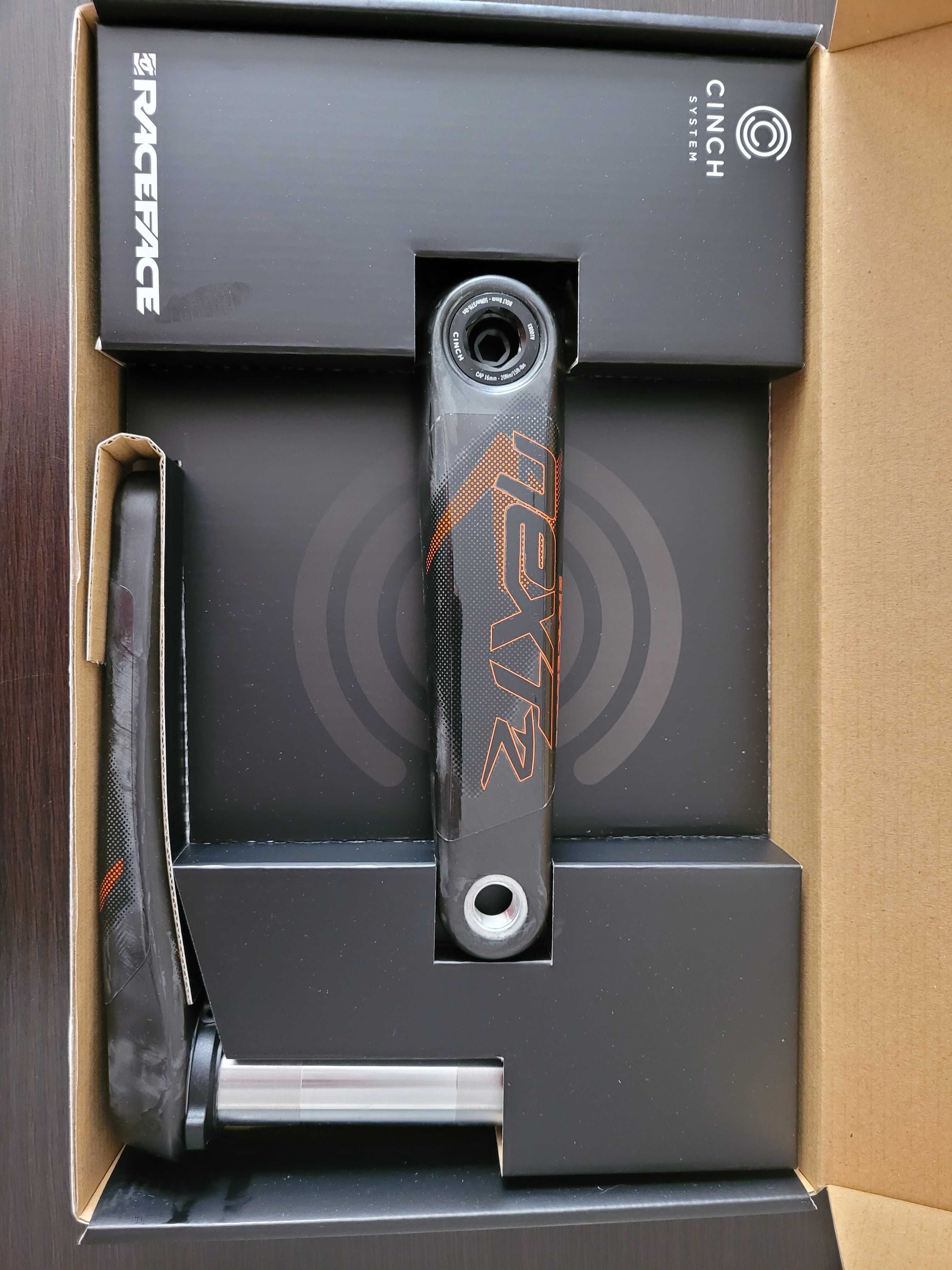 Korba Race Face Next R ORANGE,karbon,175mm, pomarańczowy nadruk,NOWA