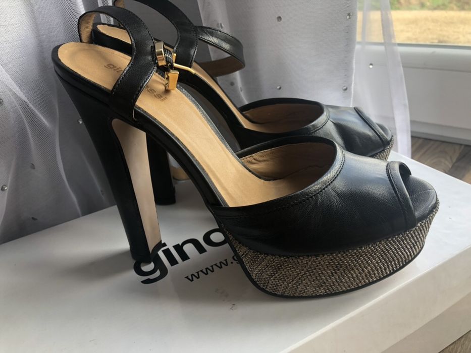 Gino Rossi r. 37 na słupku -nowe