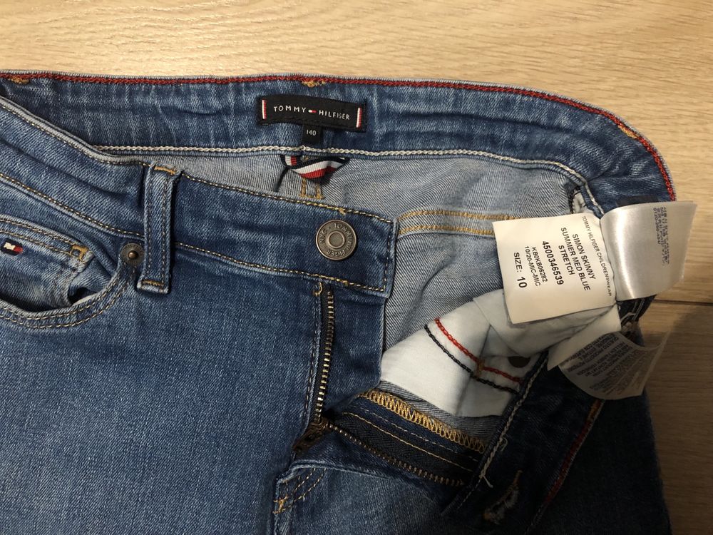 Spodnie dziecięce Tommy Hilfiger r. 140