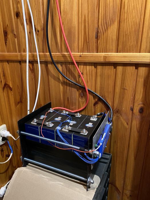 Продам комплект  резервного  живлення для дому