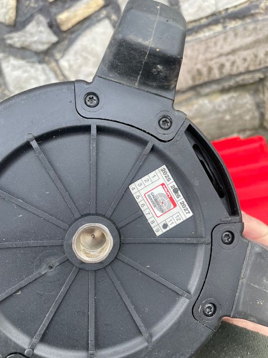 Hilti PR300-HV2S/ротаційний лазерний нівелір хілті