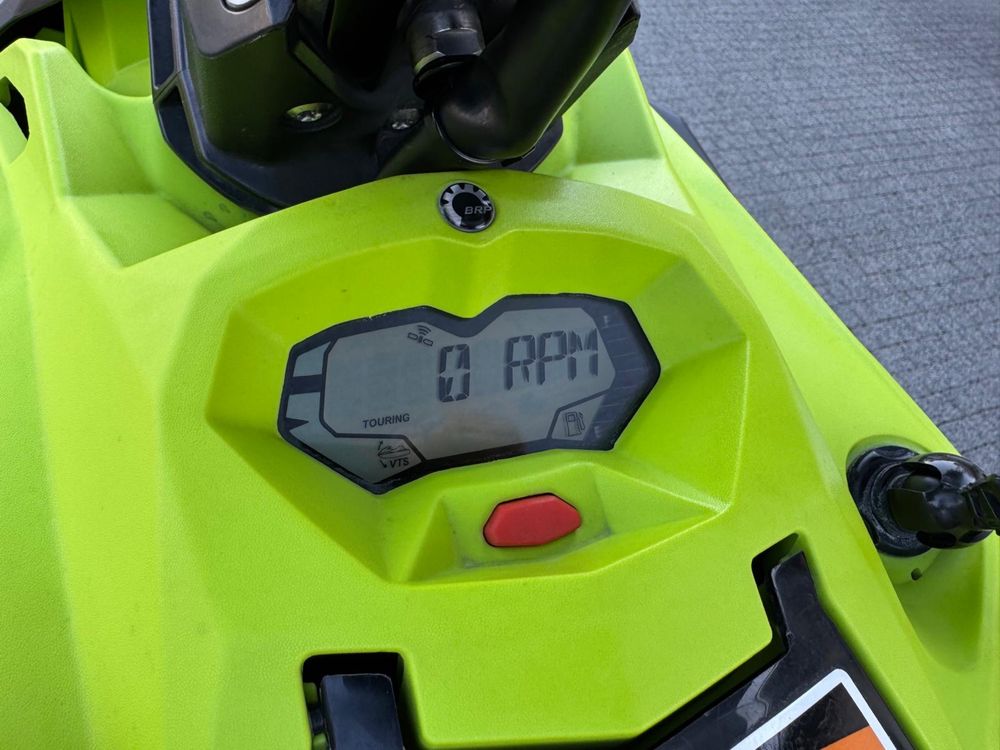Sea doo spark trixx 2up 2023 manta green 47mth 110 koni solas 12/14