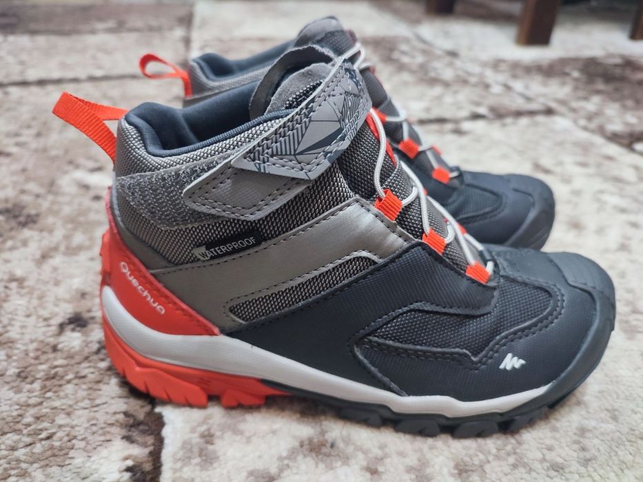 Оригінал дитячі черевики Quechua 30 розмір