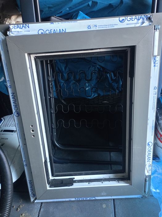 Sprzedam okno plastikowe nowe 56x79
