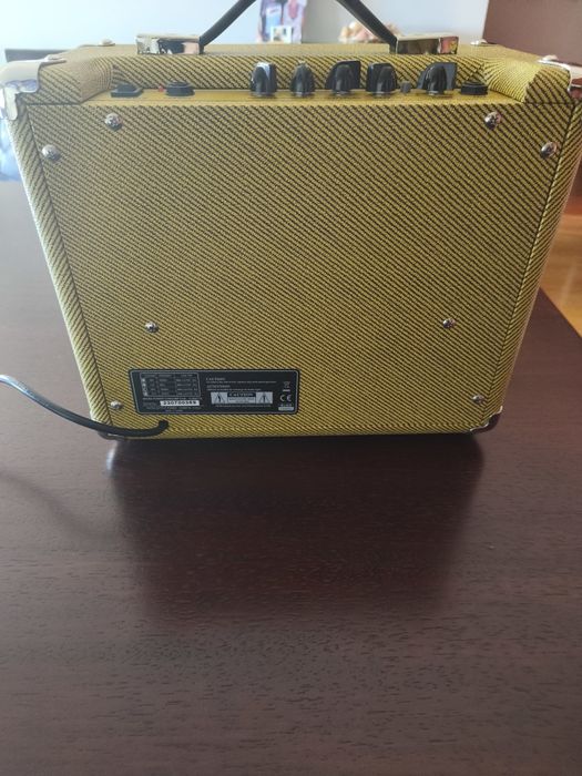 Amplificador SubZero 15W