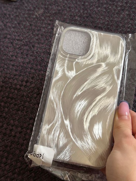 Модний чохол на iphone 14