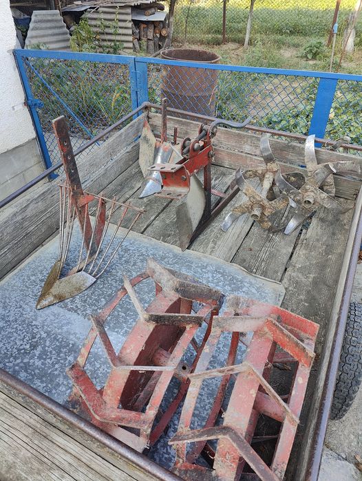 Мотоблок з причепом