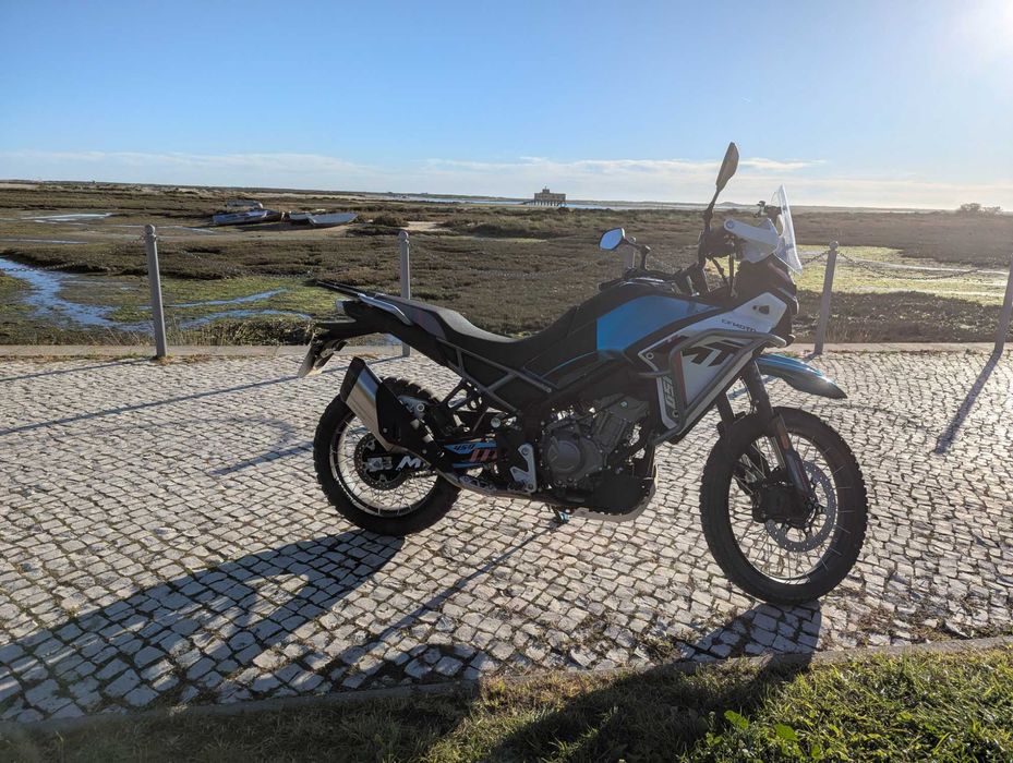 CF Moto 450MT Azul – 3.000 km – Crashbar – Estado Impecável – 1º Dono