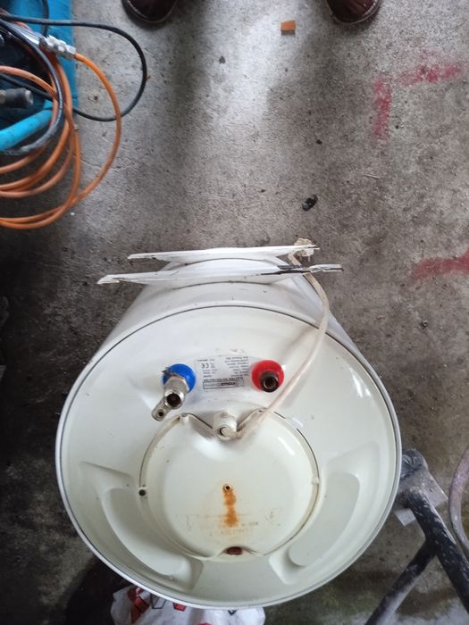 Vendo Termo acumulador 50 litros