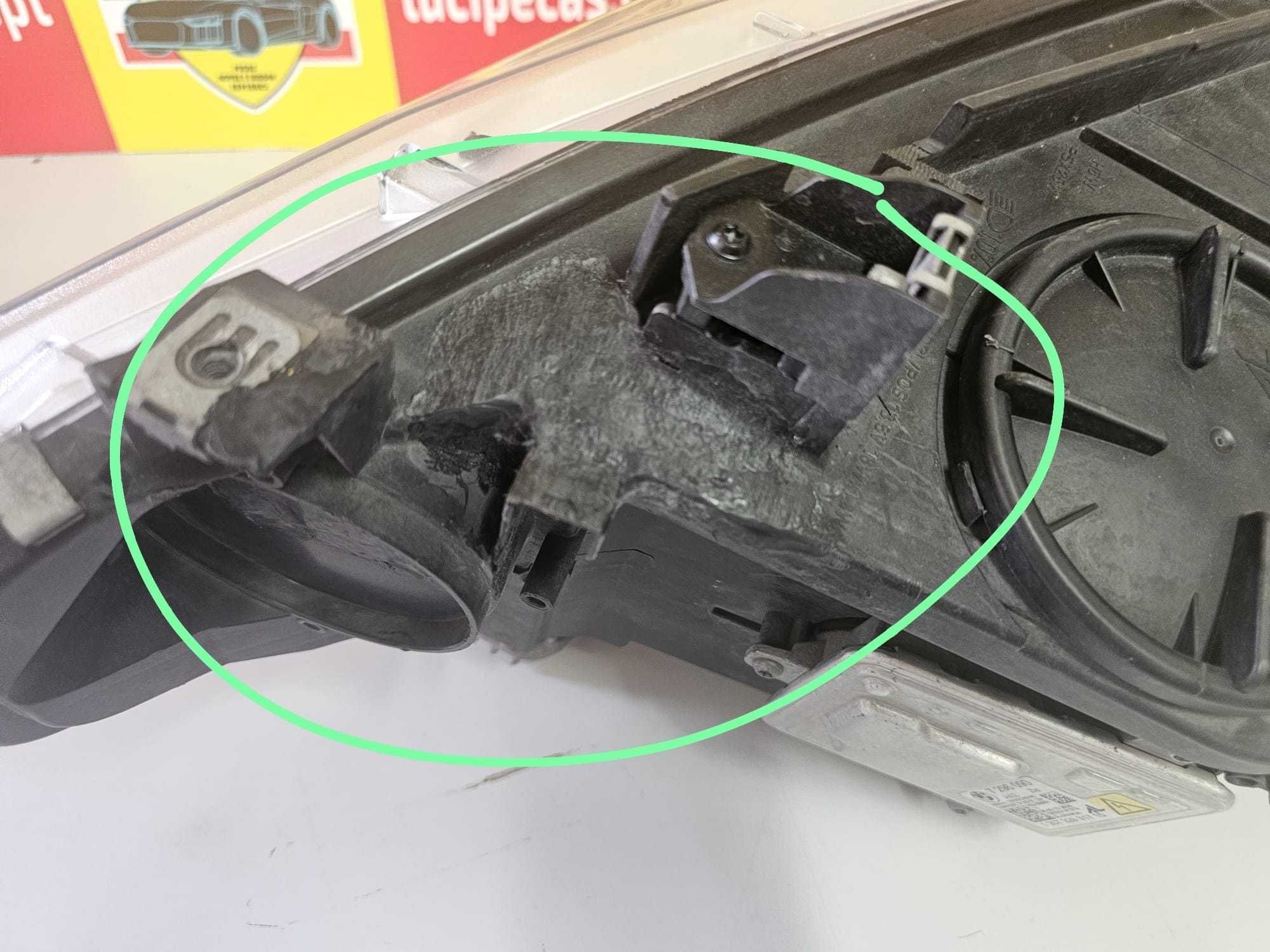 Ótica Direita Bi-Xénon BMW Serie 4 (F32) | 130257