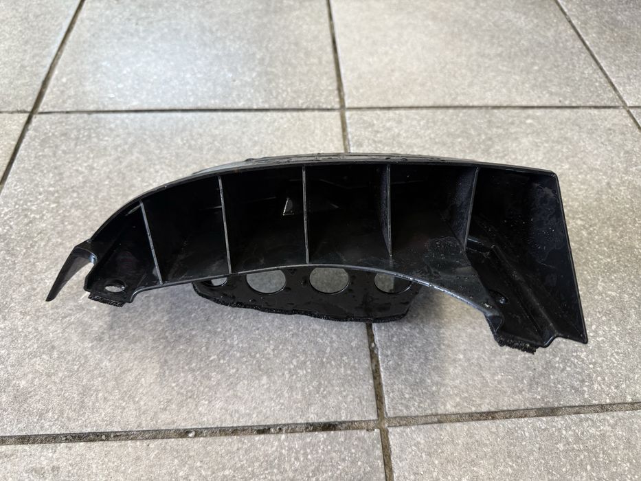 Продам Крепление(кронштейн) бампера заднего левое субару легаси 24U-l