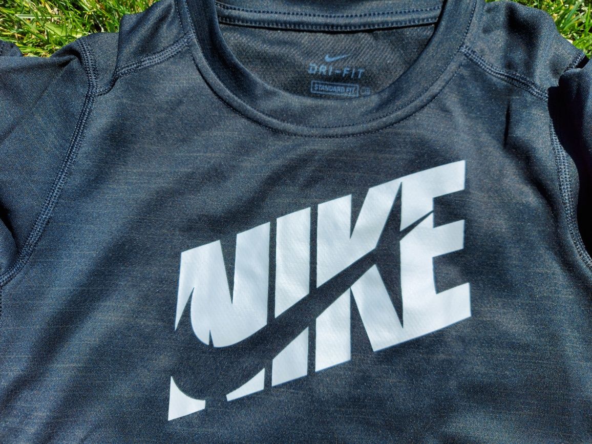 Nike Dri-Fit t-shirt chłopięcy 128-137 r.S