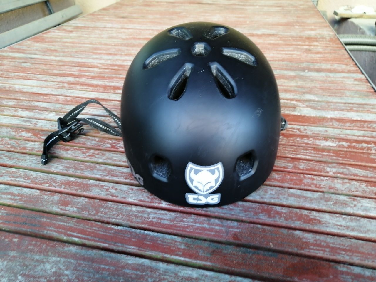 Sprzedam KASK TSG