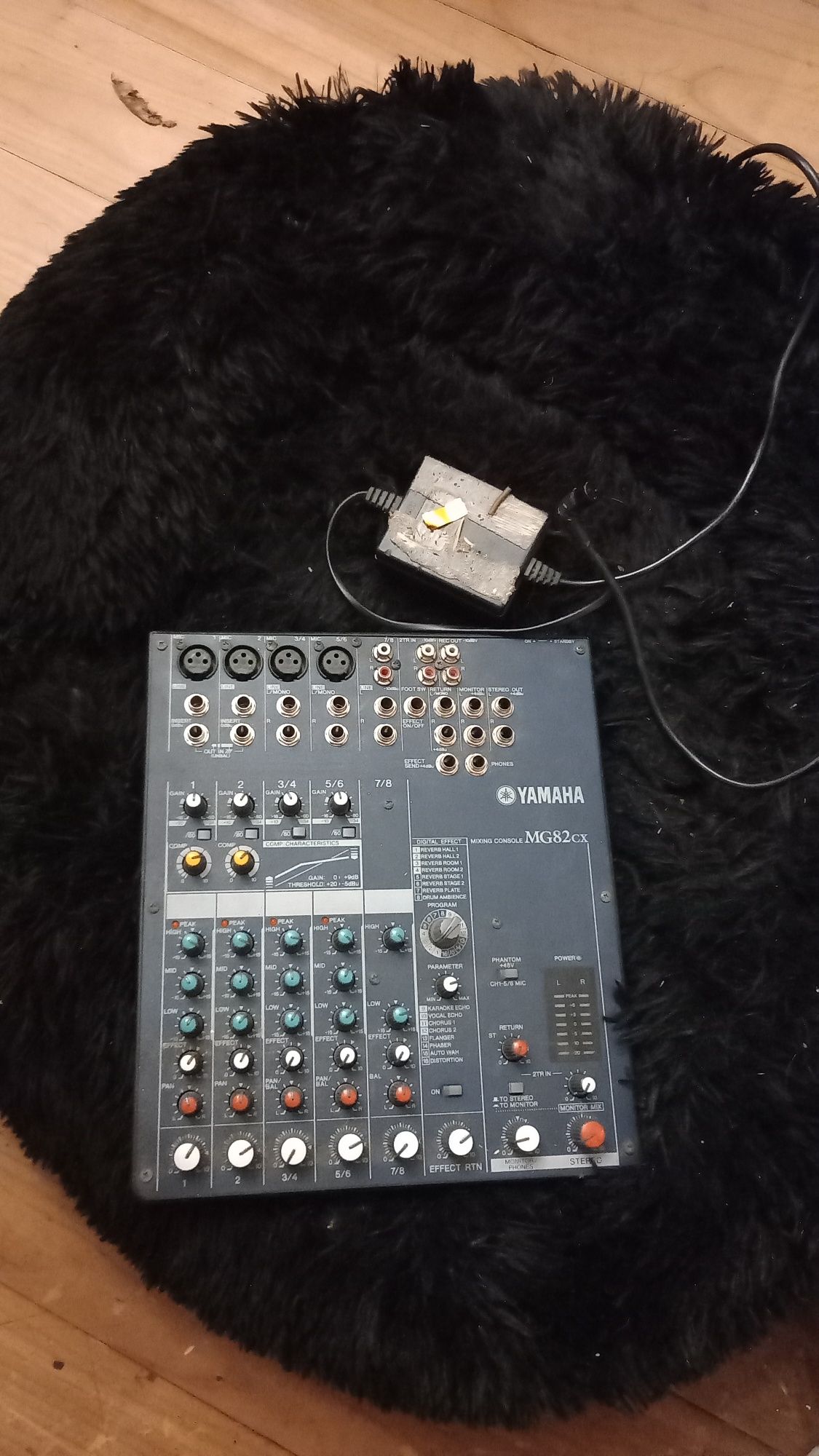 Mixer yamaha w stanie idealnym