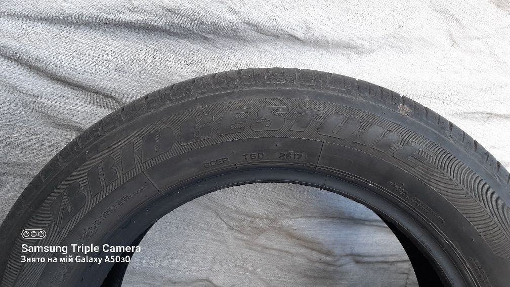 Шини 215/60/17 BRIDGESTONE 7.2-6.5мм 2017 рік 4шт