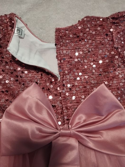 Плаття святкове для дівчинки на 5 років