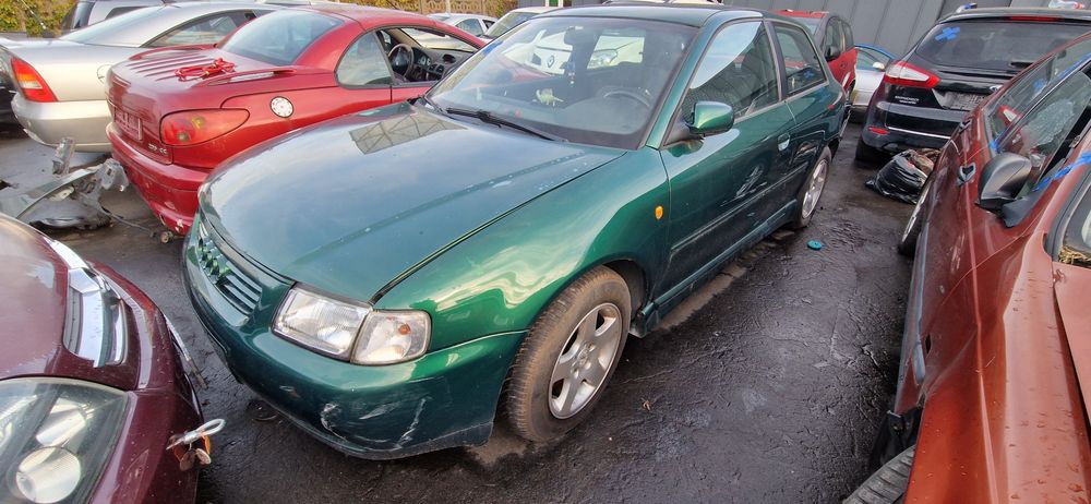 Części Audi A3 1.9 TDI 90KM ASV LZ6L Drzwi Listwa Maska Klapa Zdedza