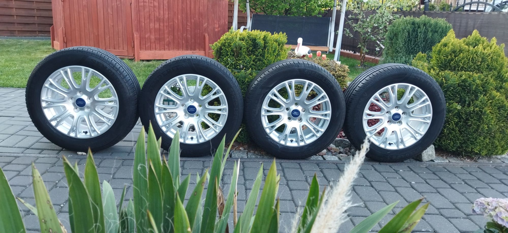 5x108 16 Cali Alu 215/55/16 Ford Mondeo S-Max Focus C-Max