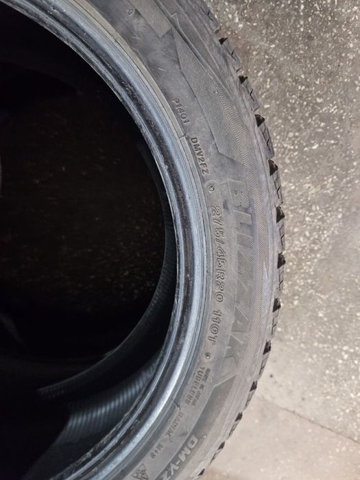 Зимові шини Bridgestone