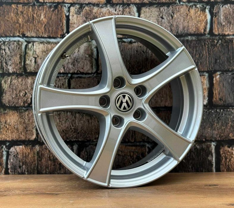 Alufelgi 5x112 r17 VW Touran Tiguan Passat B6 B7 Golf Jetta Sharan 37#