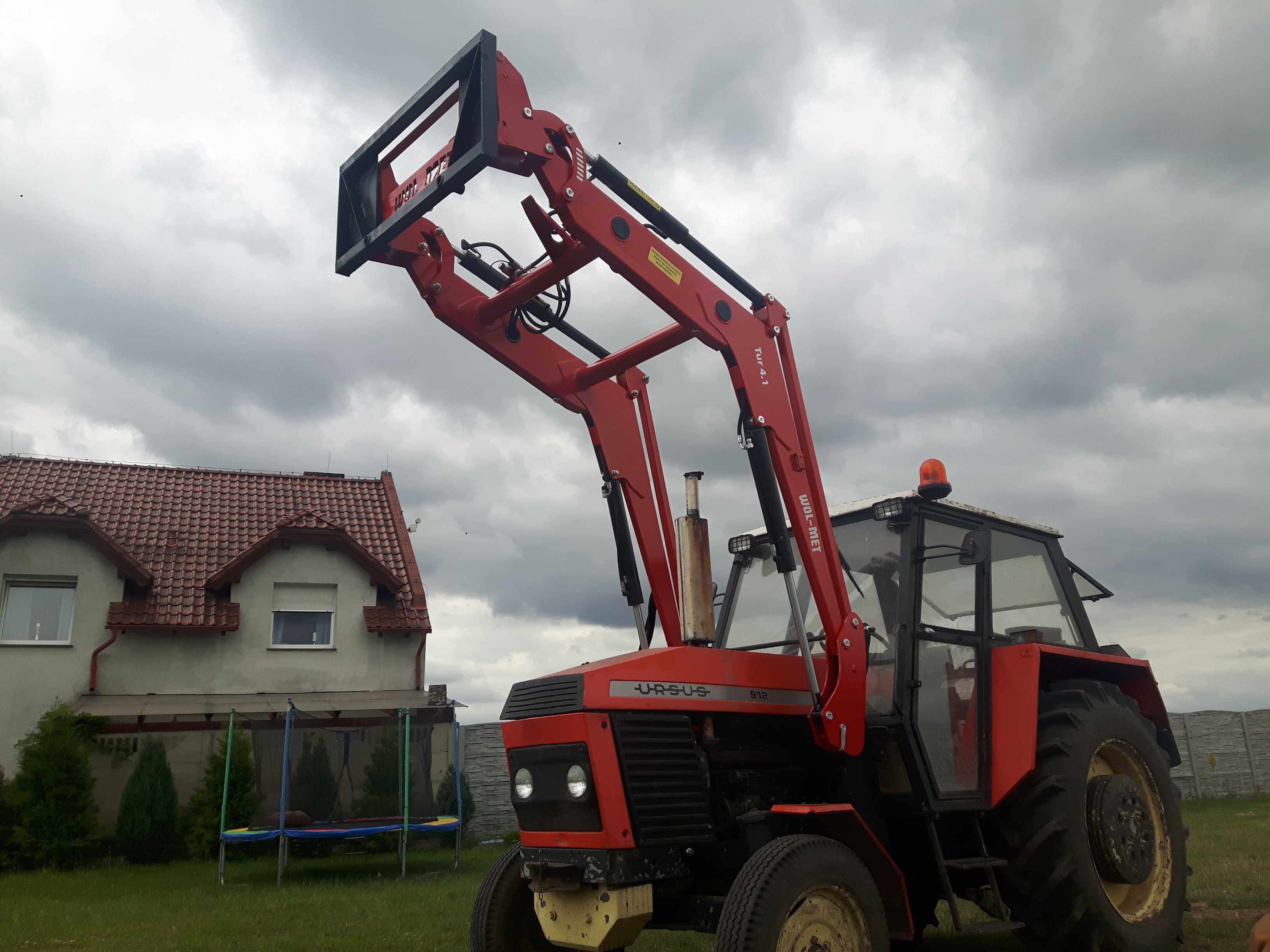 Ładowacz czołowy TUR 4 1500kg udźwigu transport montaż