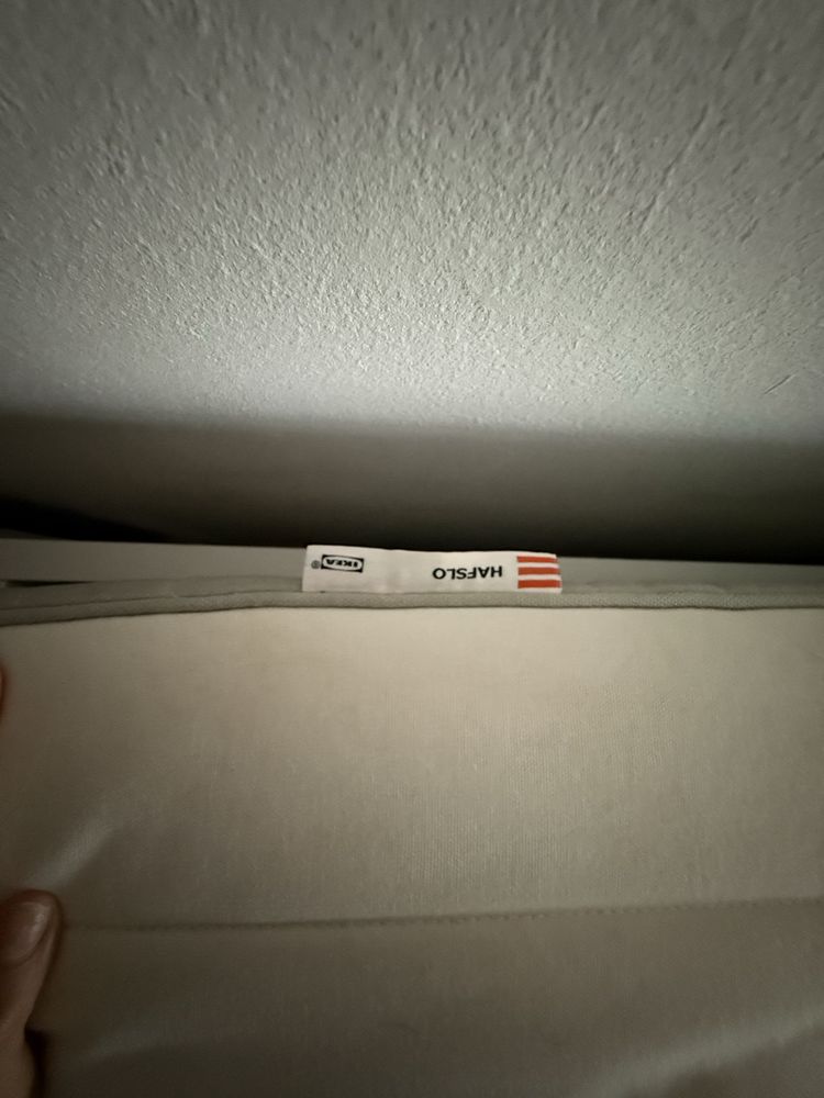 Colchão ikea com capa