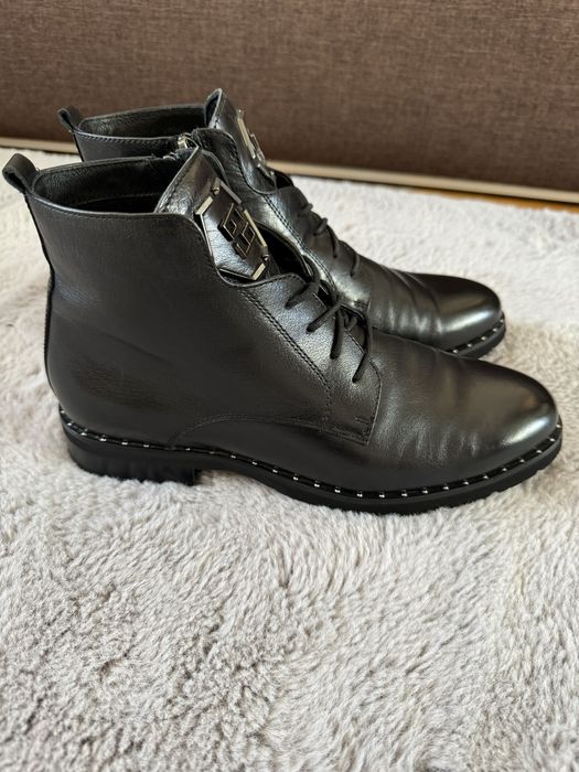 Весняні шкіряні напівчеревики