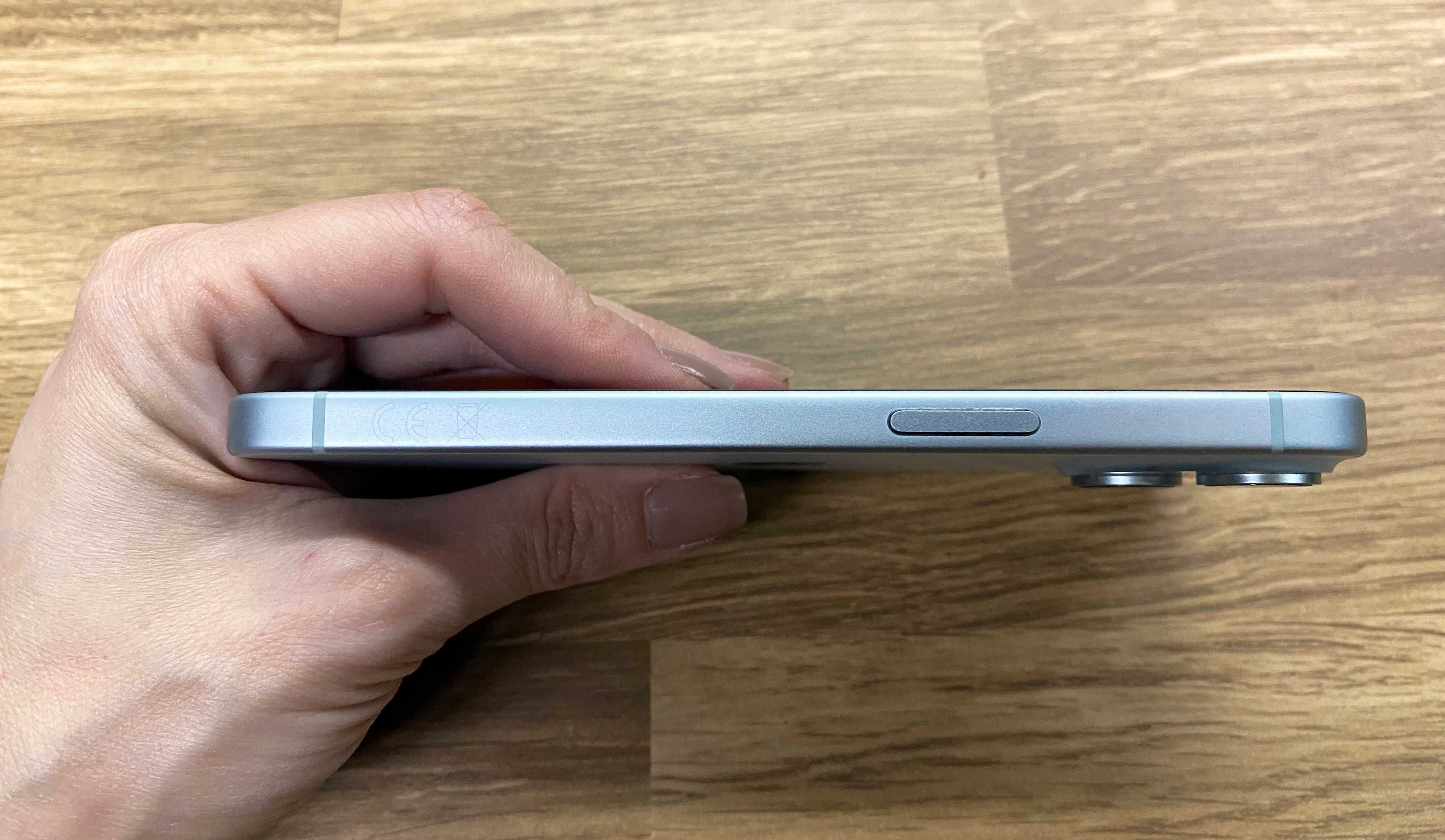 iPhone 15 128GB - Desbloqueado - Como novo, na caixa, com garantia