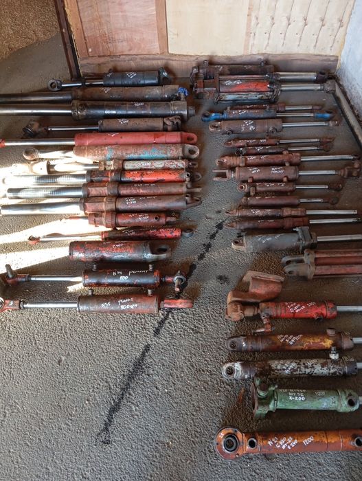 Продам гідроциліндр різних розмірів