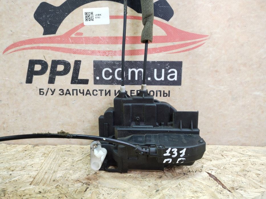 Nissan Titan 2004-2015 замок двери передней правой