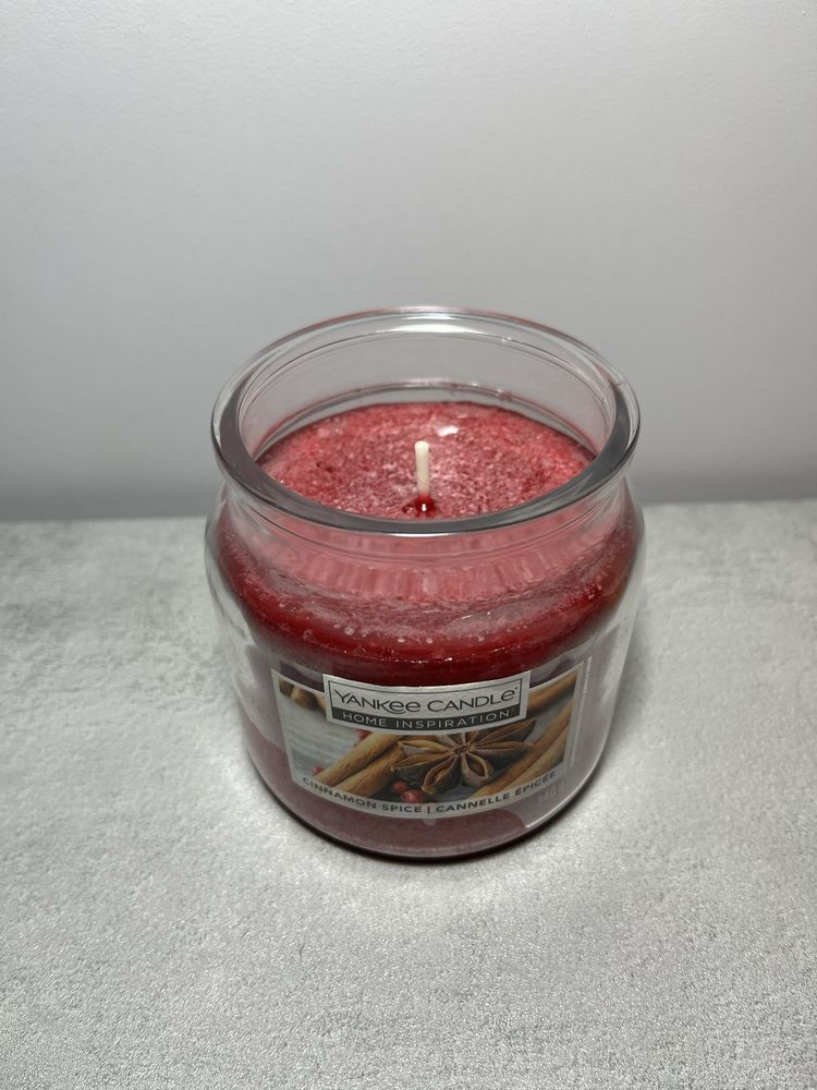 Świeca Yankee Candle Cinnamon Spice, 340g