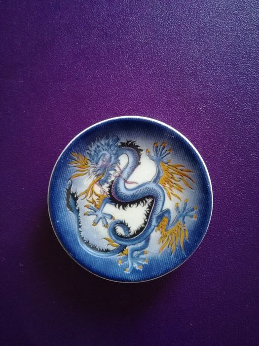 Pratinhos antigos asiáticos V.p.ind

O pra