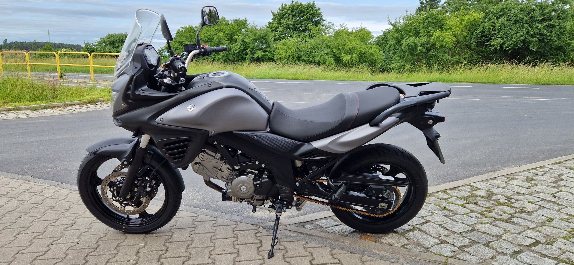 Suzuki DL 650 V-Strom rok 2016 przeb.28 tys km z Niemiec