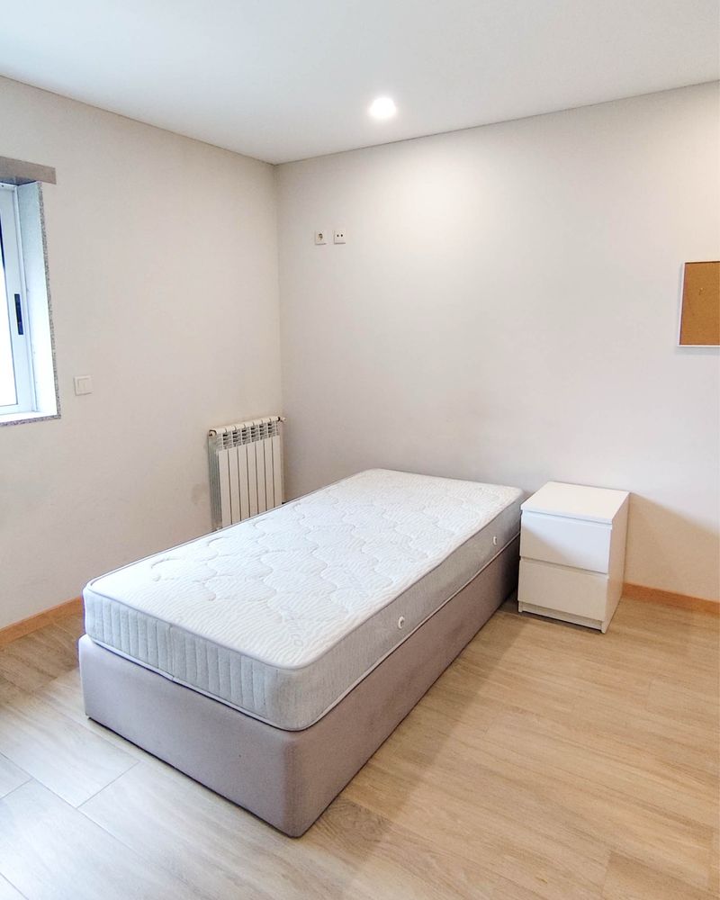 Quarto - FELGUEIRAS