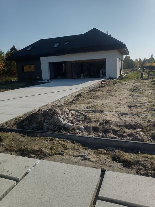 Układanie kostki brukowej płyt gresowych granitowych betonowych