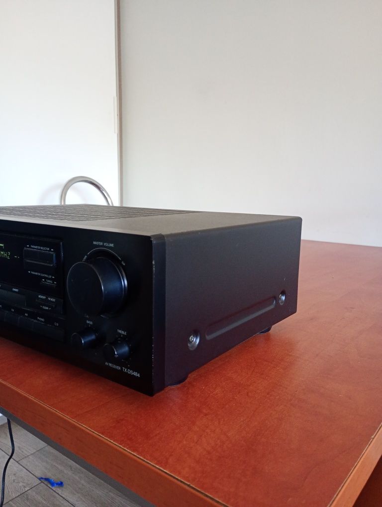 Onkyo TX-DS484 amplituner